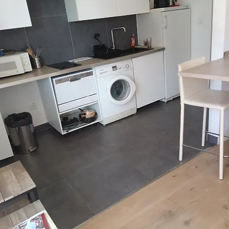 Chez Eric בית הארחה